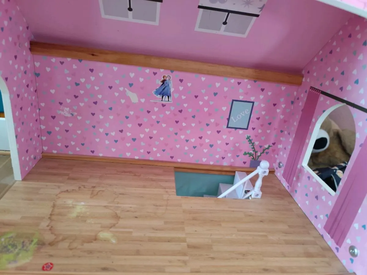 Doll house - Image 4