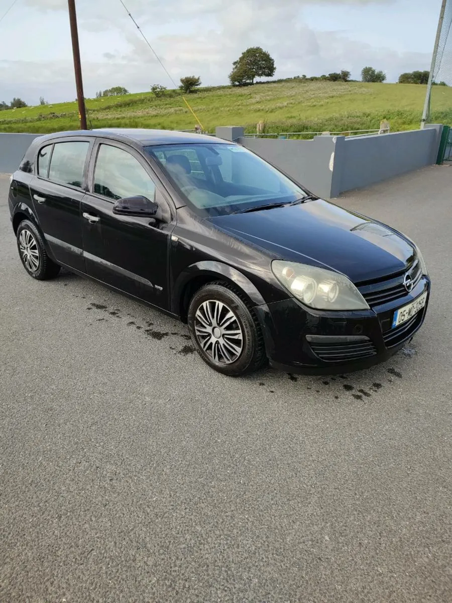Opel Astra 2005 - Image 2