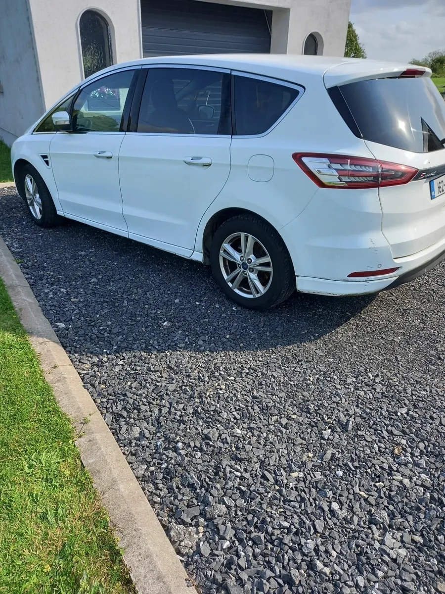 Ford S-Max 2016 - Image 2