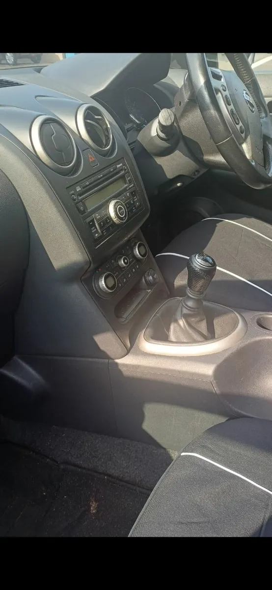 Nissan Qashqai 2010 - Image 3