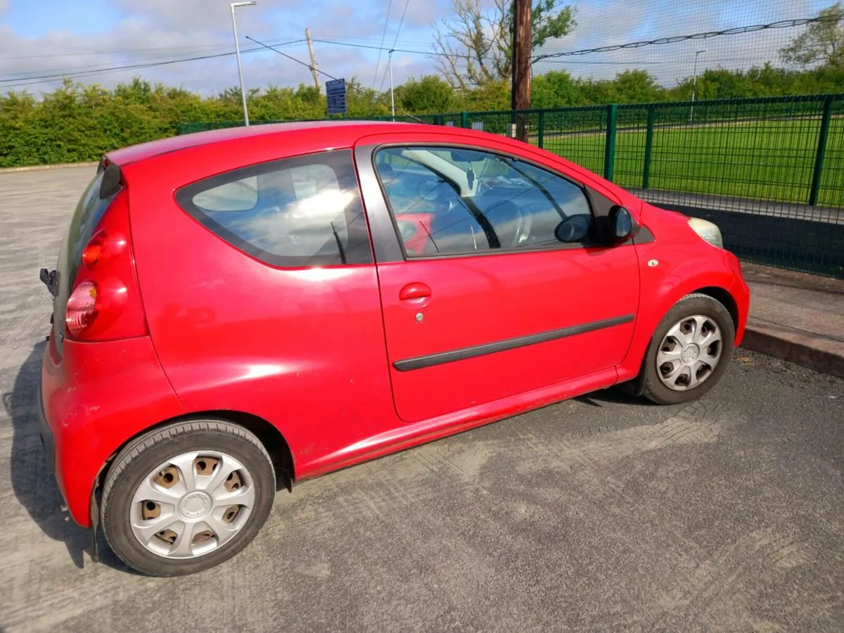 Peugeot 107 serviced excellent condition - Image 3