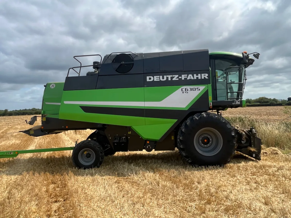 Deutz fahr combine - Image 1