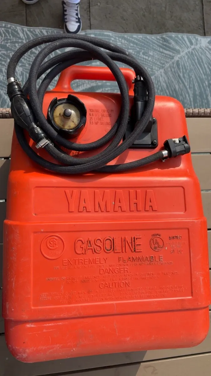 Yamaha 25ltr fuel tank