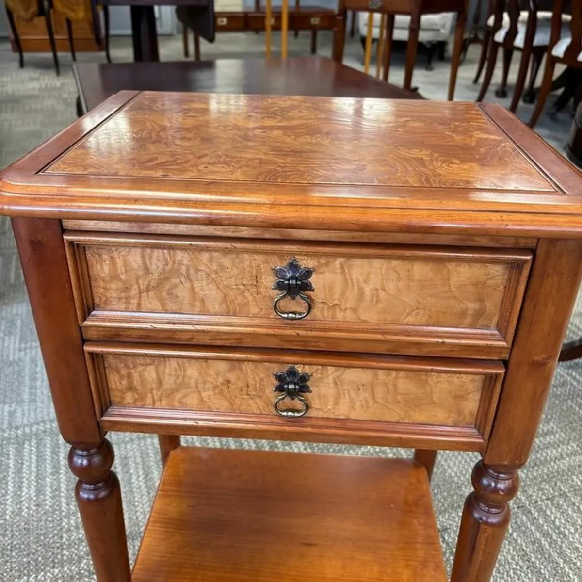 Charles Barr walnut occasional beside table. Enclo - Image 4