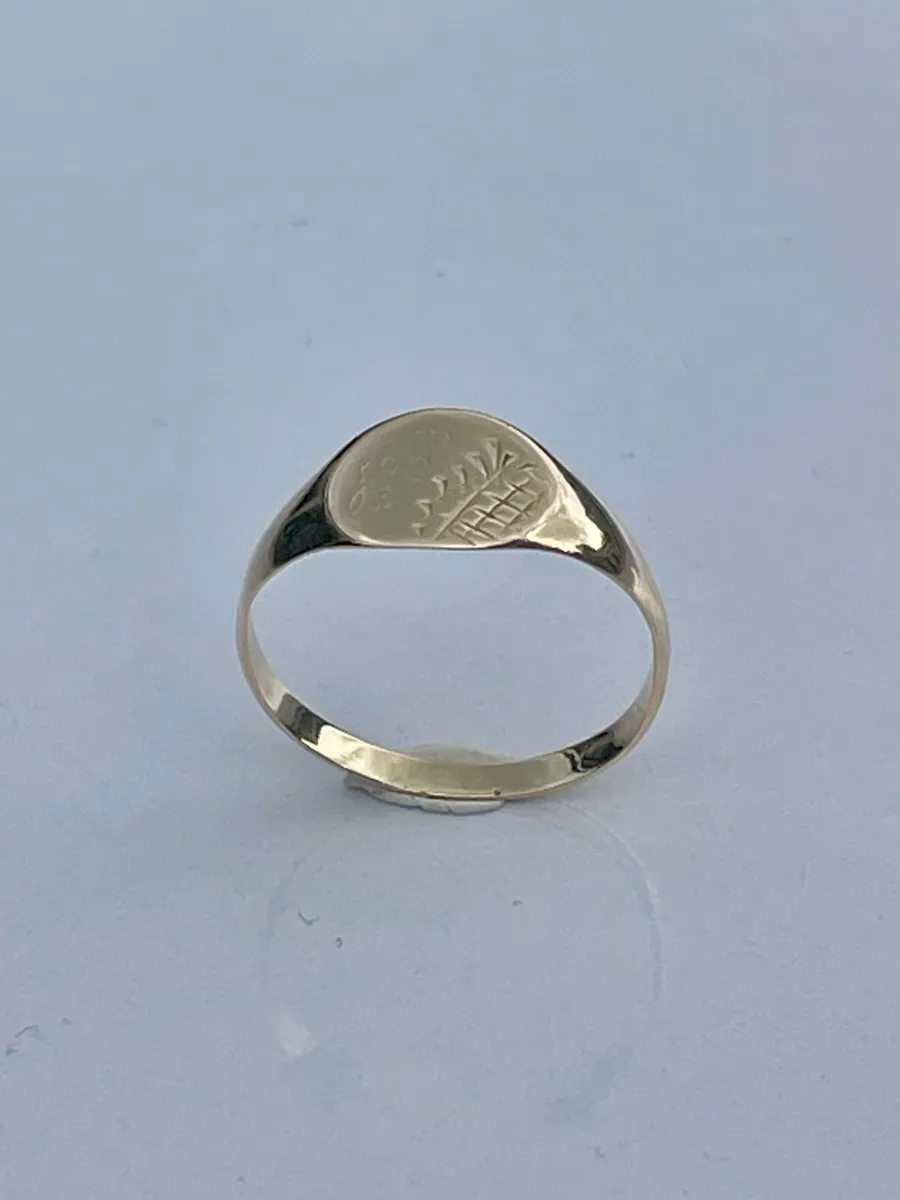 9ct Gold Signet Ring - Image 3