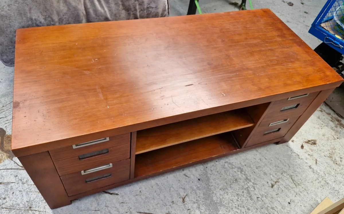 Mahogany TV Unit