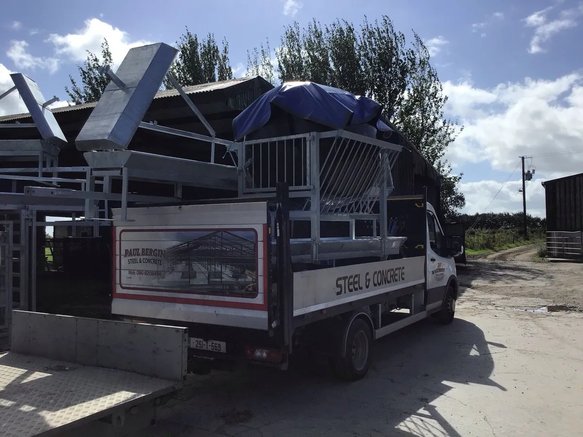 Feeding troughs made to last - Image 1