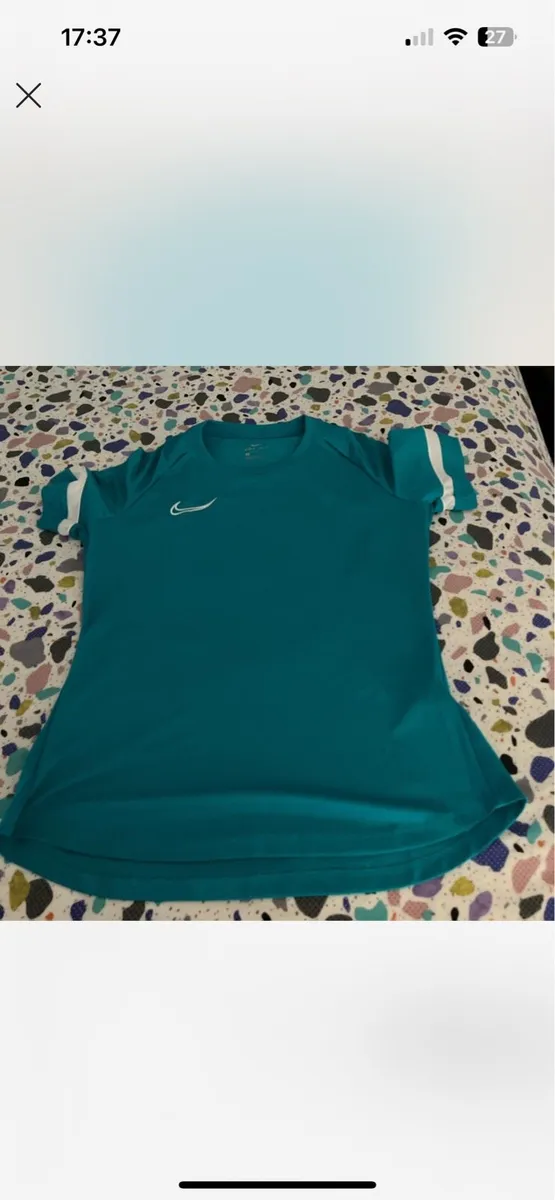 Dri Fit Nike Top.