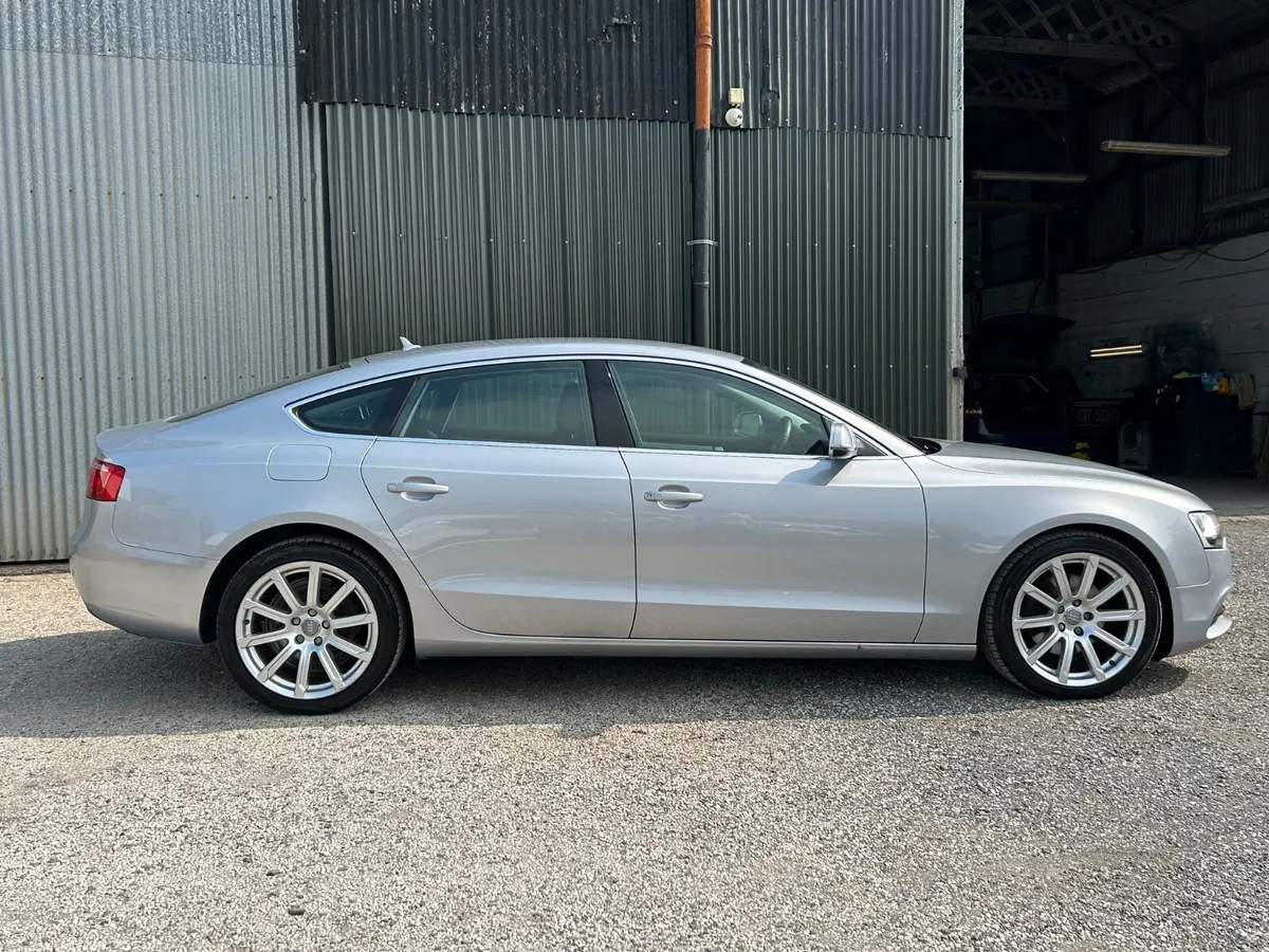 Audi A5 2015 automatic low kms - Image 4