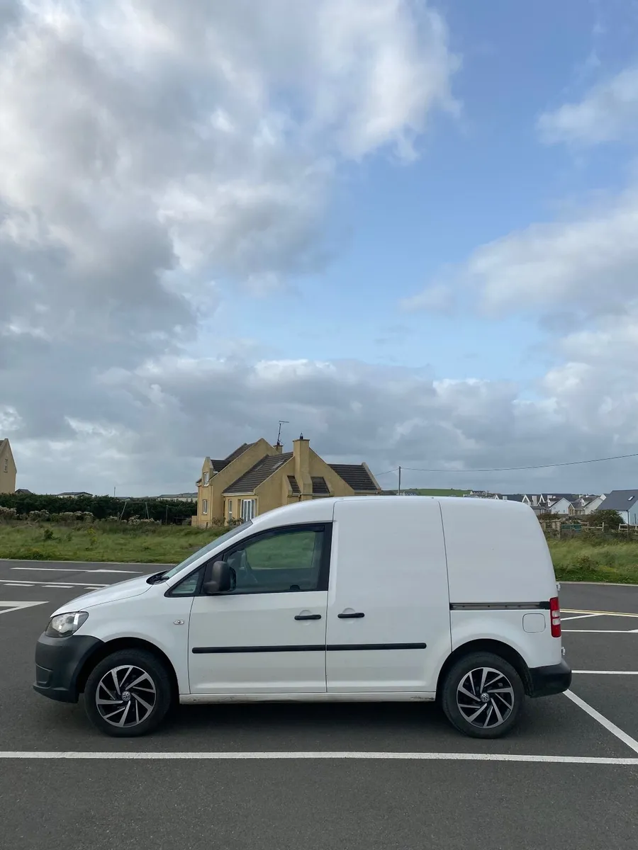 Volkswagen Caddy Startline 2017 - Image 2