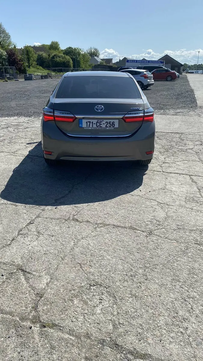 Toyota corrola 2017 1.4 disel - Image 3
