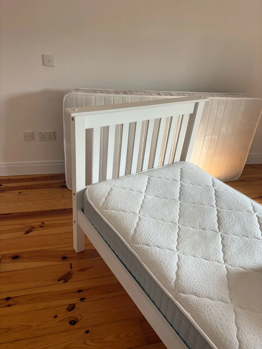 Bed - Image 2