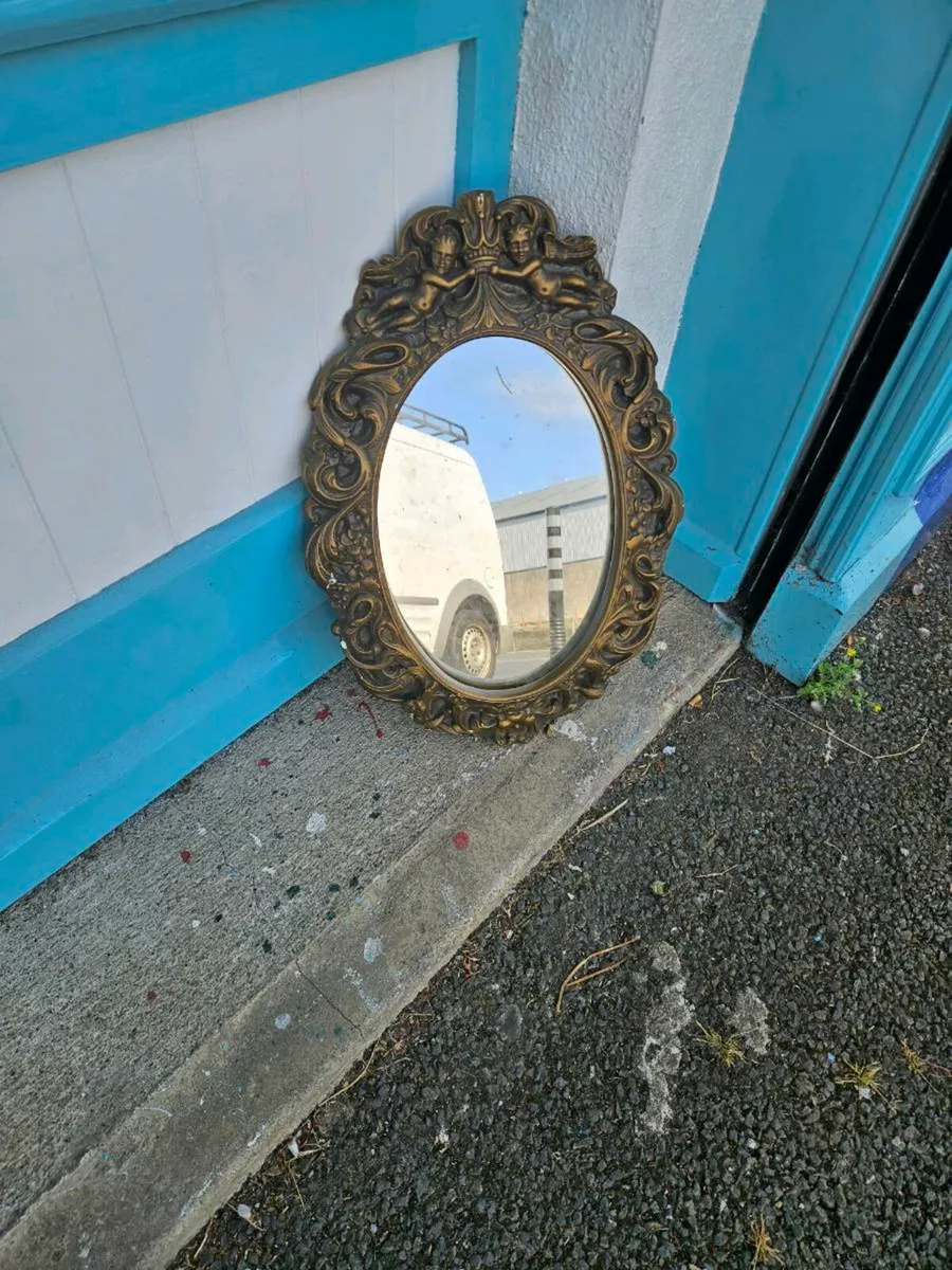Vintage Style Classical Mirror - Image 1
