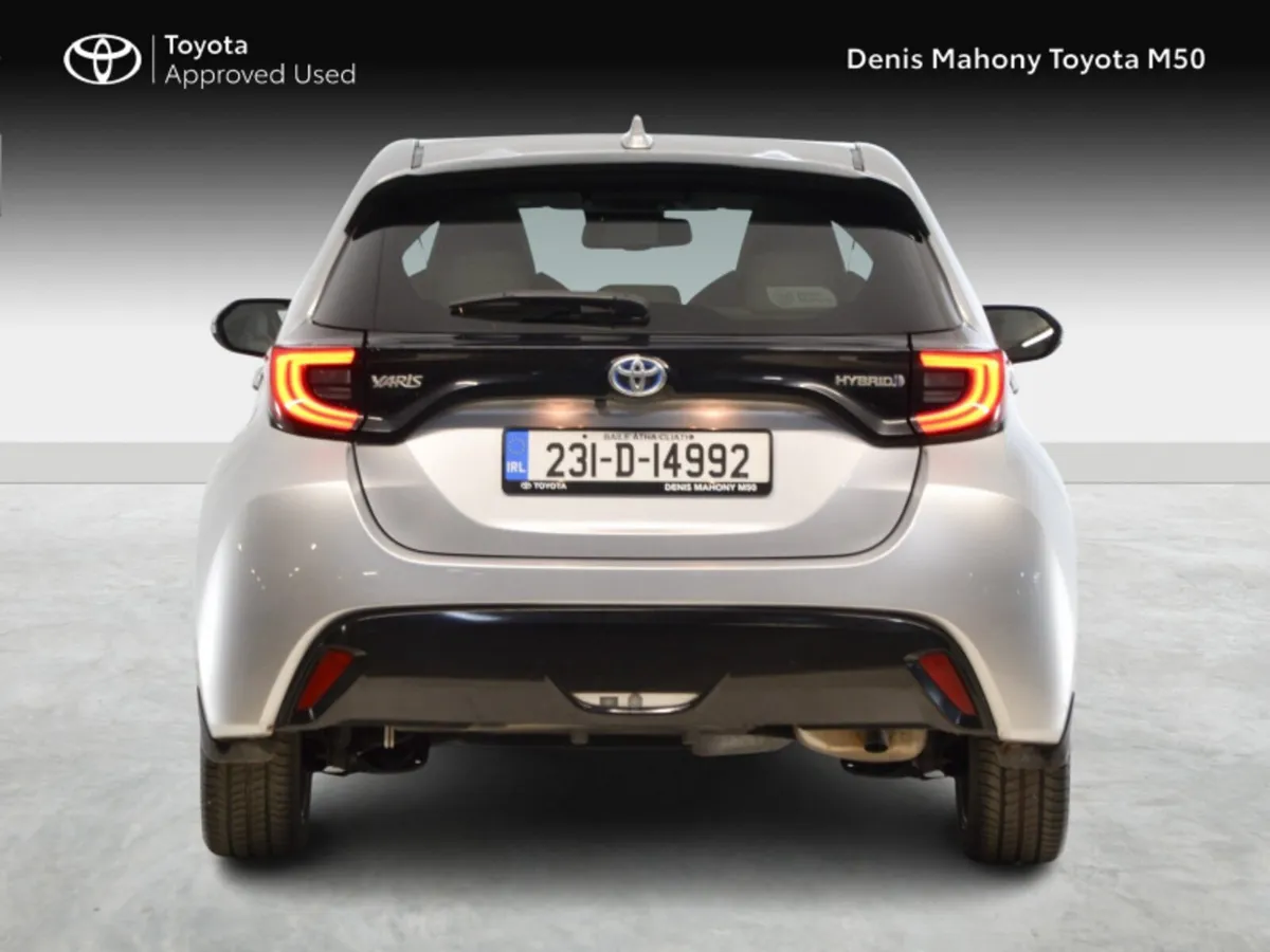 Toyota Yaris Platinum Edition Hybrid Auto - Image 4