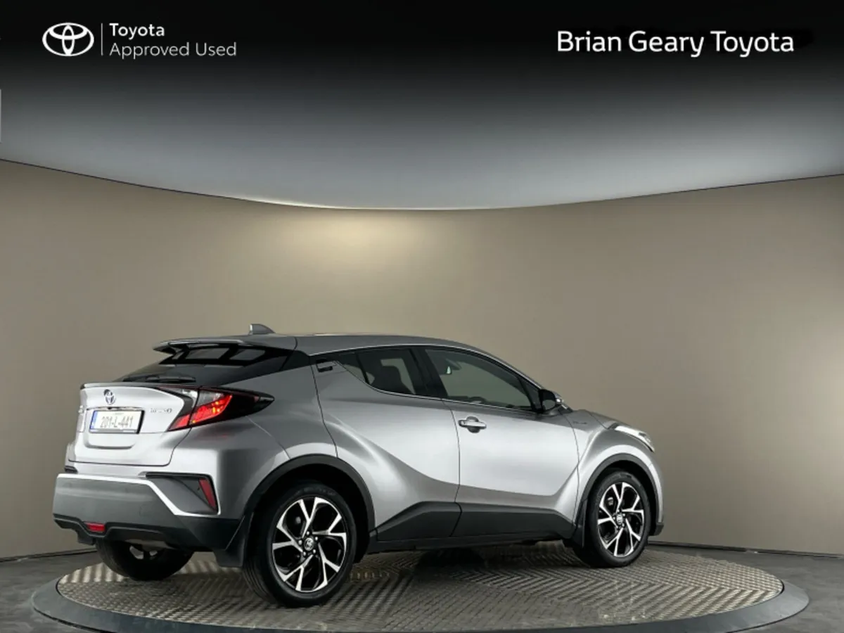 Toyota C-HR HYBRID SPORT - Image 2