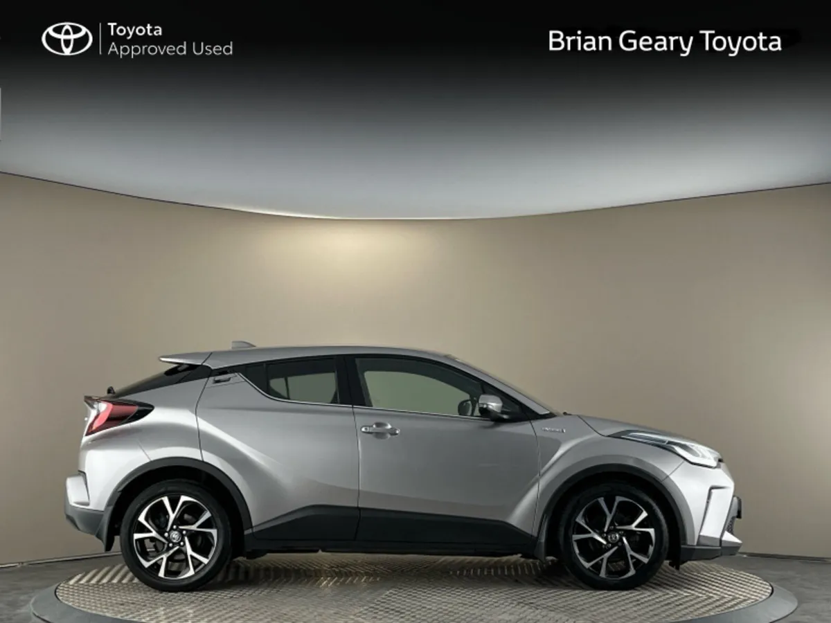Toyota C-HR HYBRID SPORT - Image 3