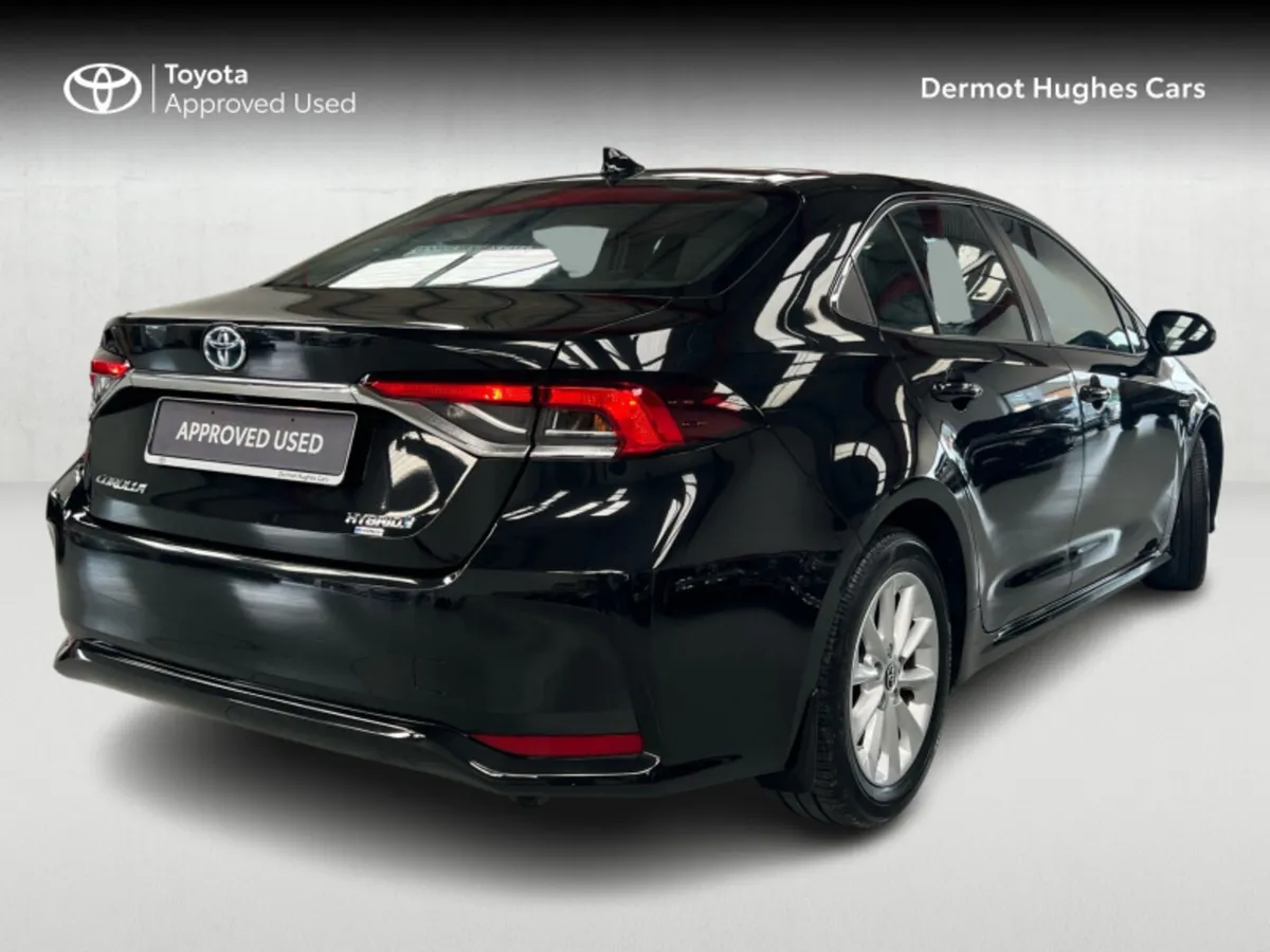Toyota Corolla LUNA SAL 4DR AUTO - Image 2