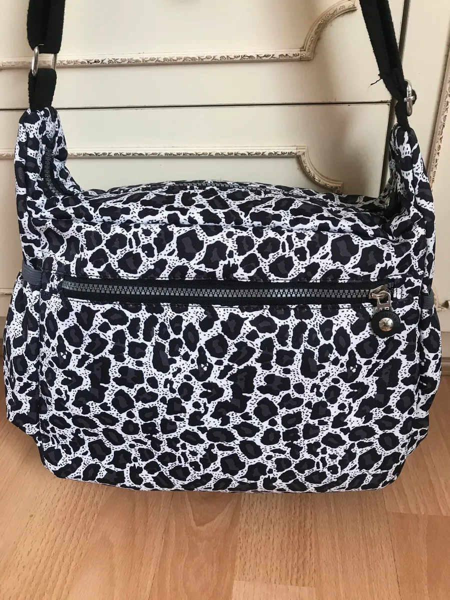 Brand New Lightweight Shoulder Bag €17 - Image 2