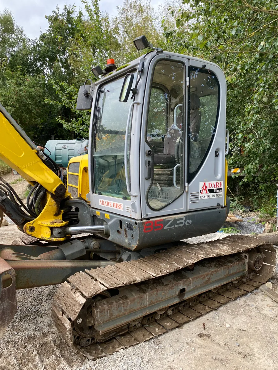 8 Ton Excavator For Sale - Image 2