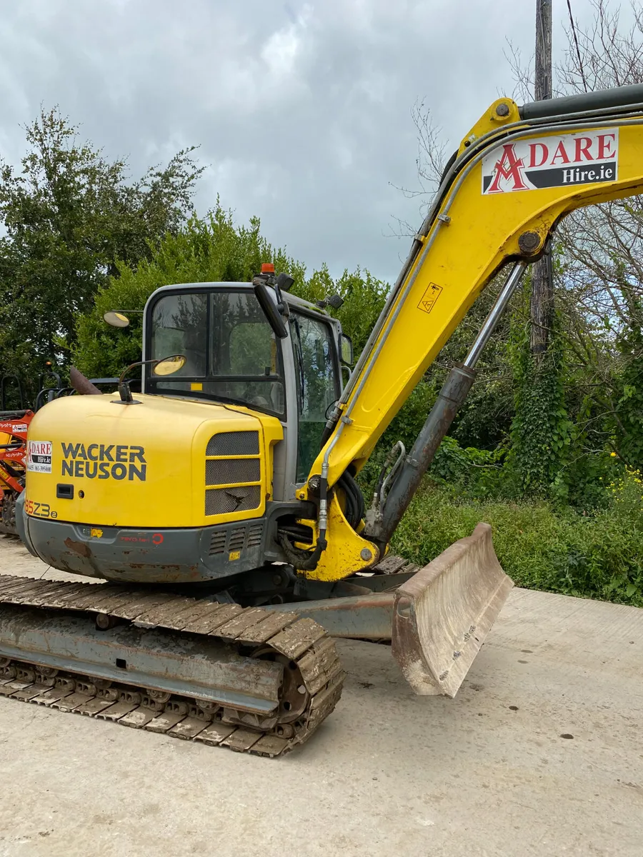 8 Ton Excavator For Sale - Image 3