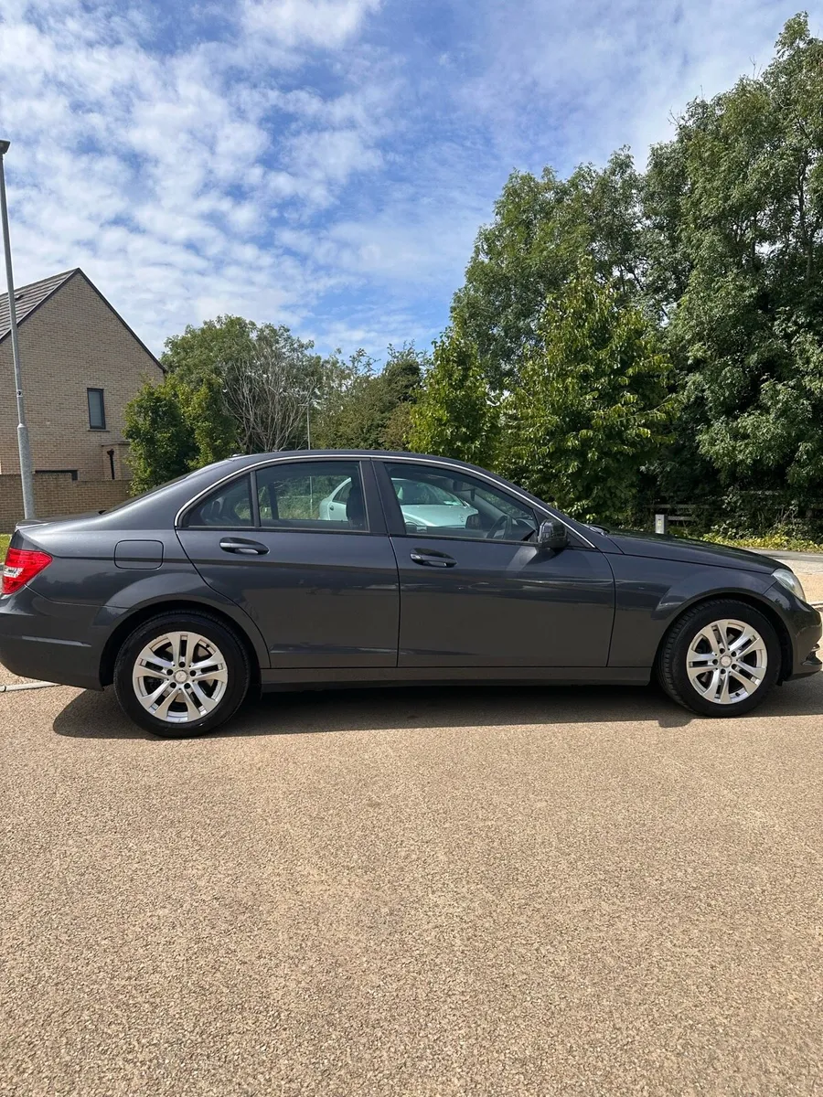 Mercedes C-Class 220 Diesel - Image 1