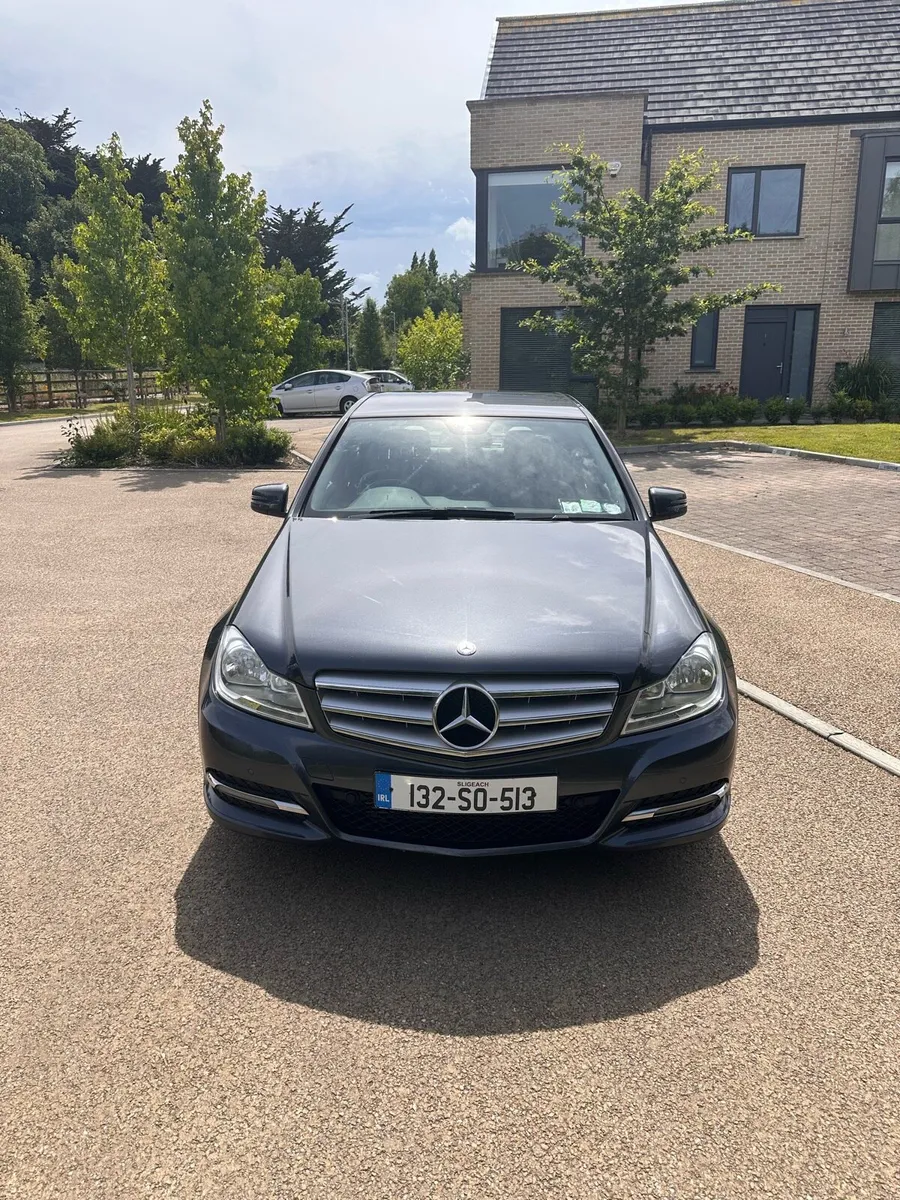 Mercedes C-Class 220 Diesel - Image 2