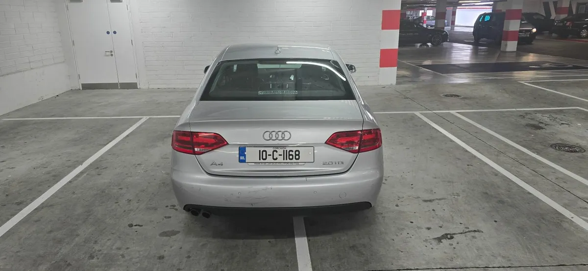 Audi A4 2010 - Image 4