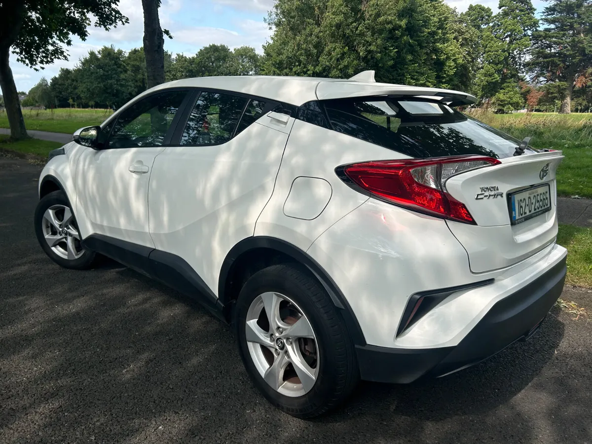 Toyota C-HR 2016 1.2, Man, Nct 12/26 Luna Taxed - Image 3