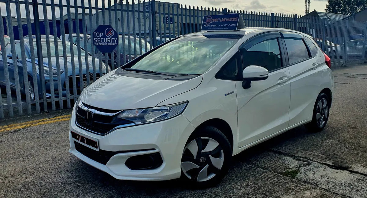 2018 Honda Fit | Hybrid - Image 2