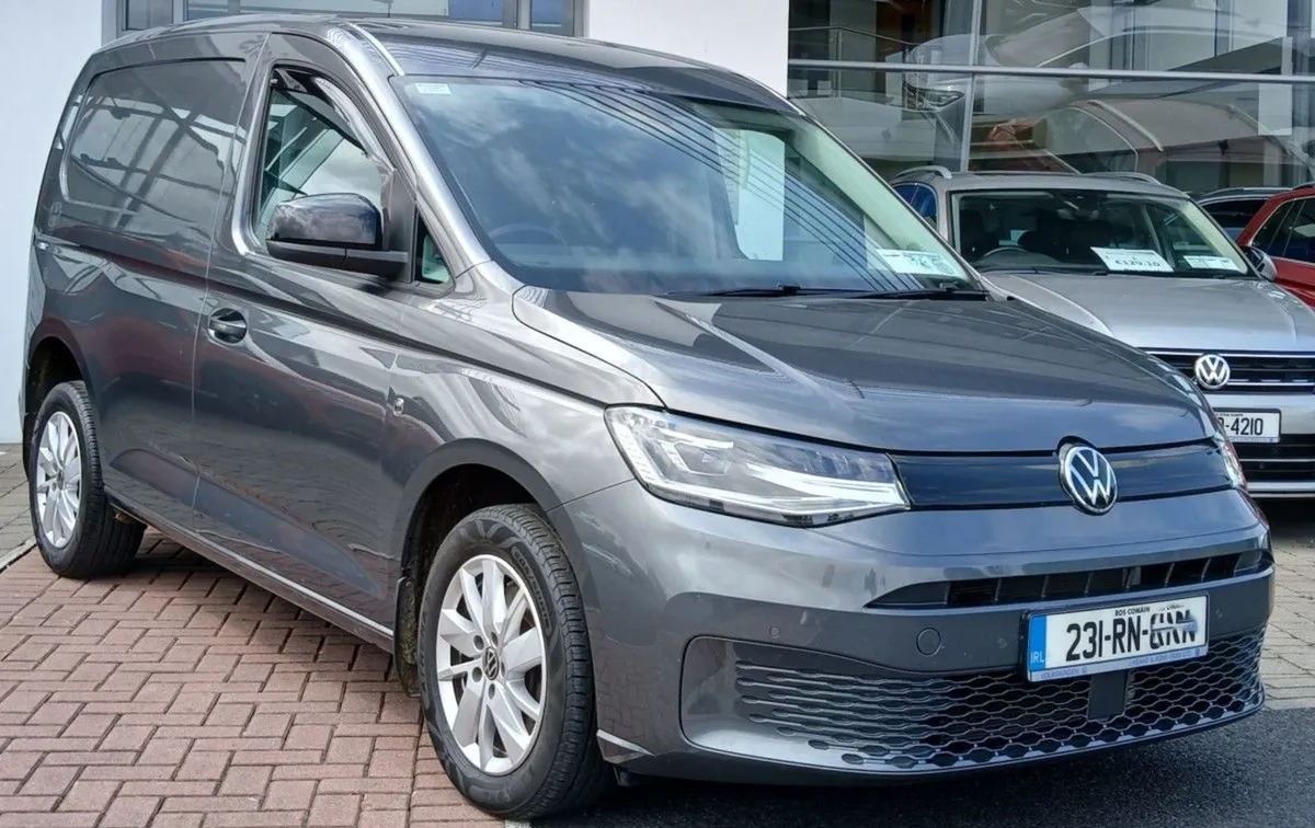 Volkswagen Caddy Cargo ED TDI 122BHP  parking Sen - Image 1