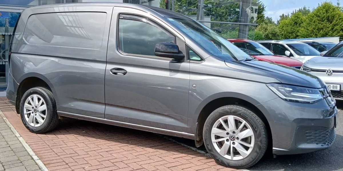 Volkswagen Caddy Cargo ED TDI 122BHP  parking Sen - Image 2