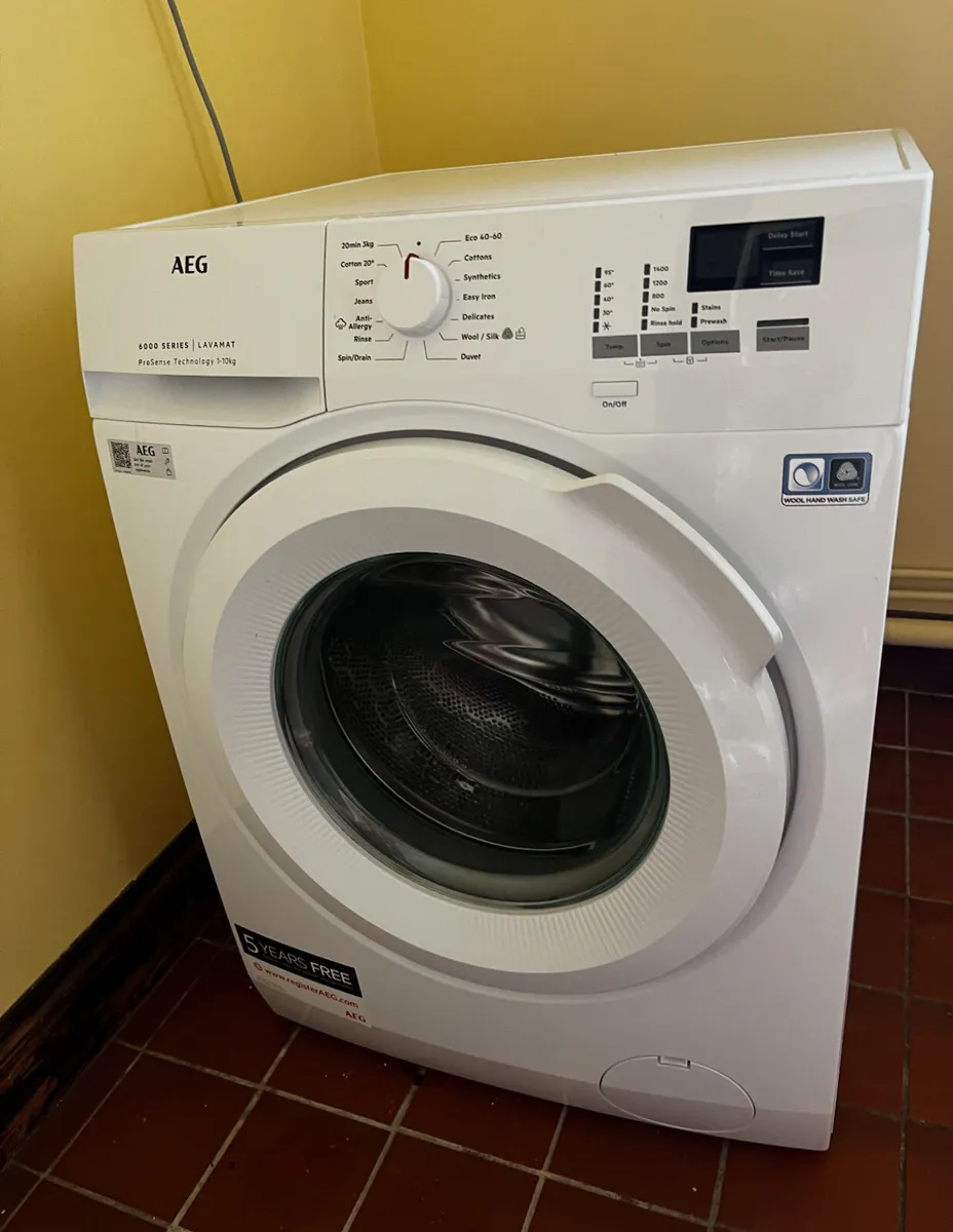 AEG 10kg washing machine - Image 2