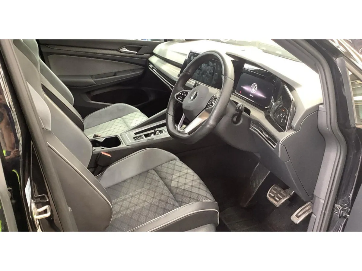 Volkswagen Golf R-LINE TDI S-A DSG - Image 2