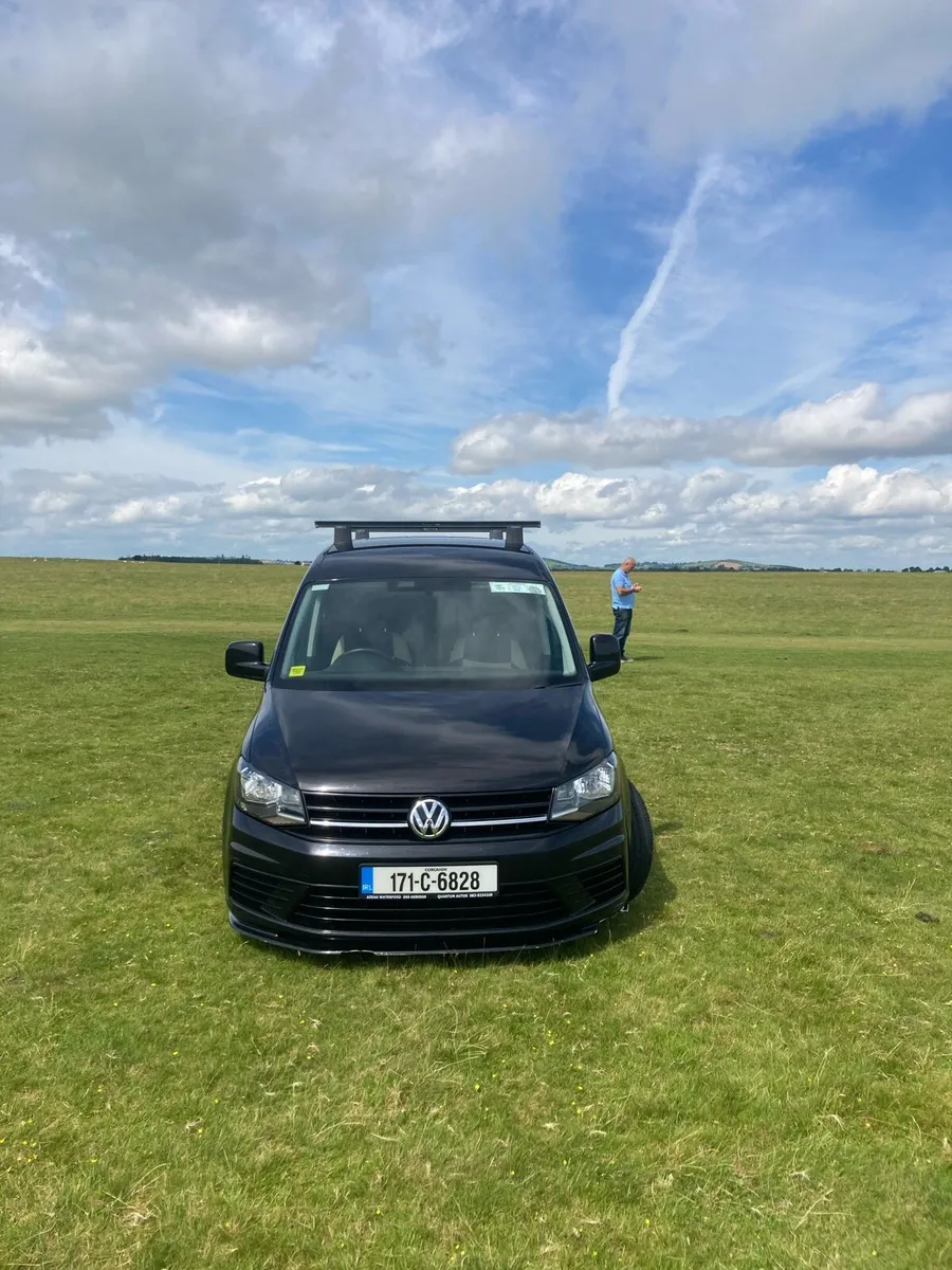 2017 Volkswagen Caddy - Image 3