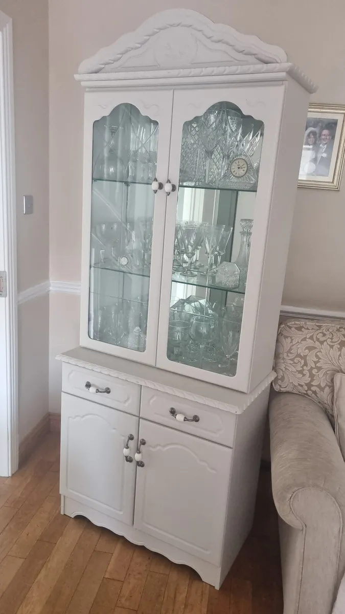 Glass  Cabinet