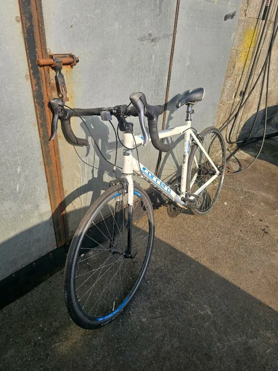 Carrera vertuoso road bike - Image 2