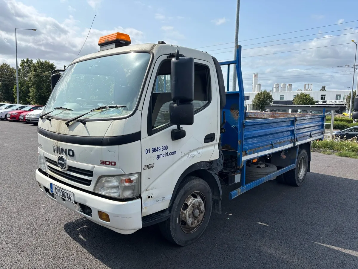 Hino tipper 300 7.5 tonne - Image 2