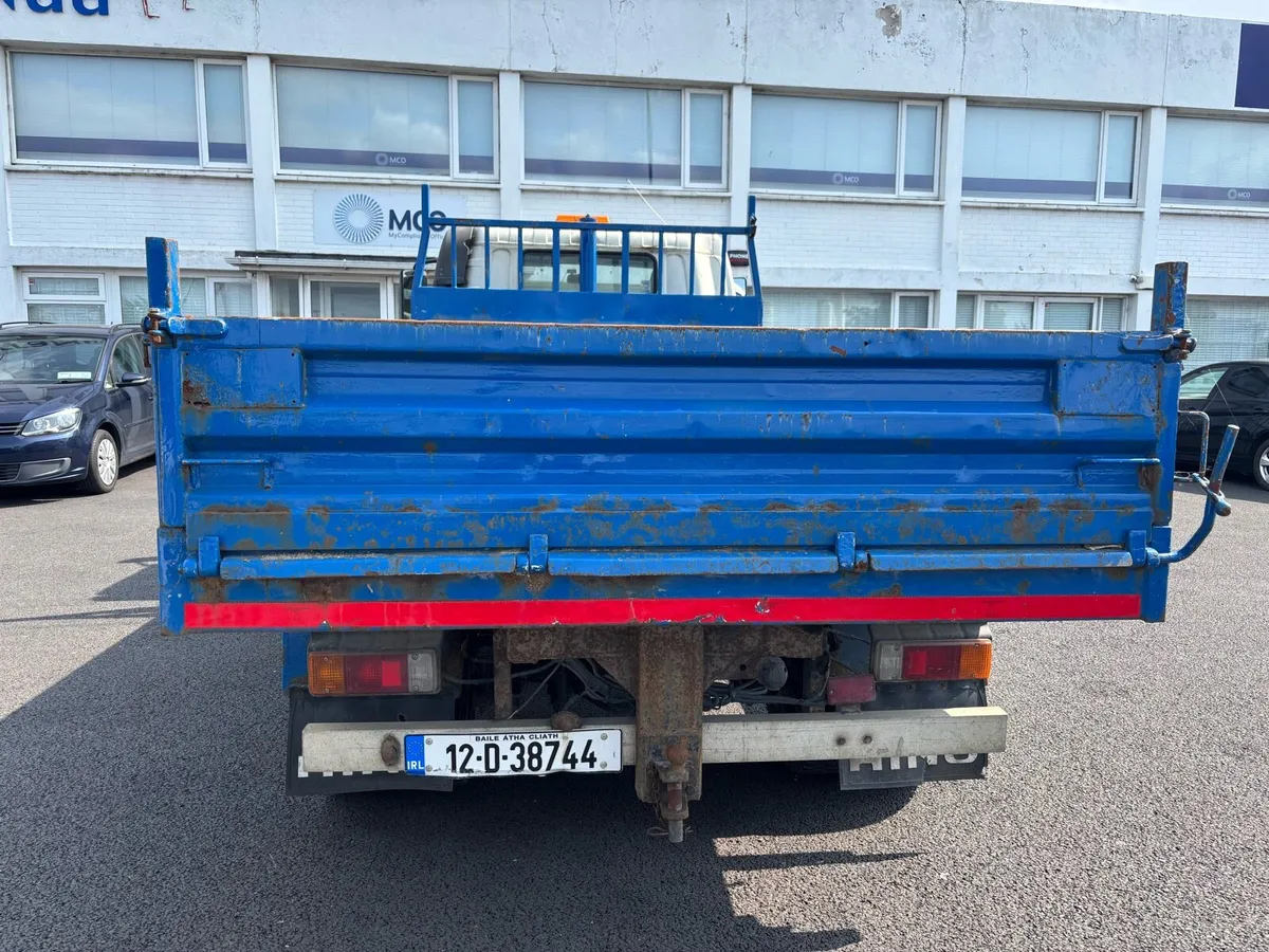 Hino tipper 300 7.5 tonne - Image 4