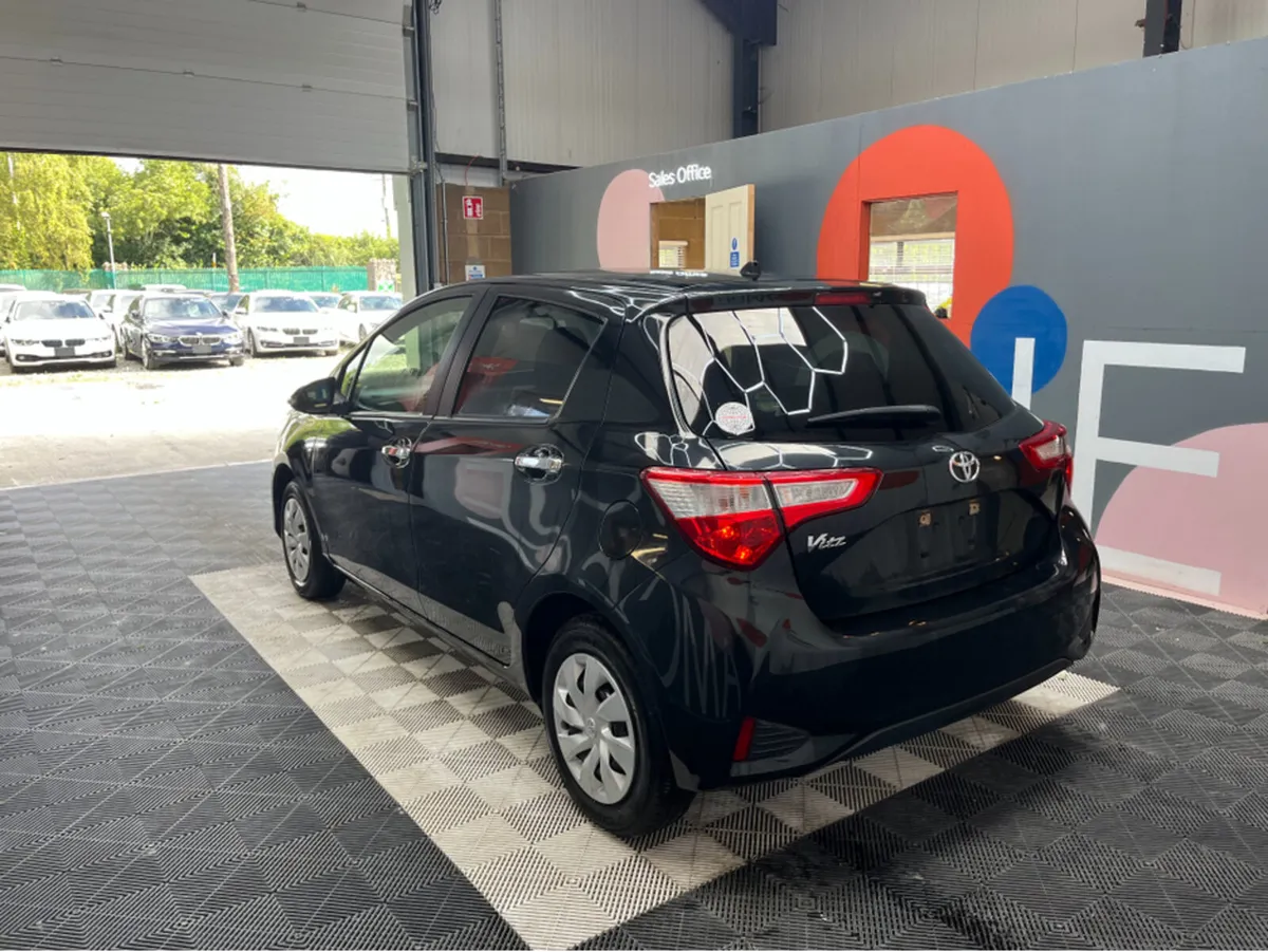 Toyota Vitz VITZ YARIS AUTOMATIC 1.0 PETROL / 72k - Image 4