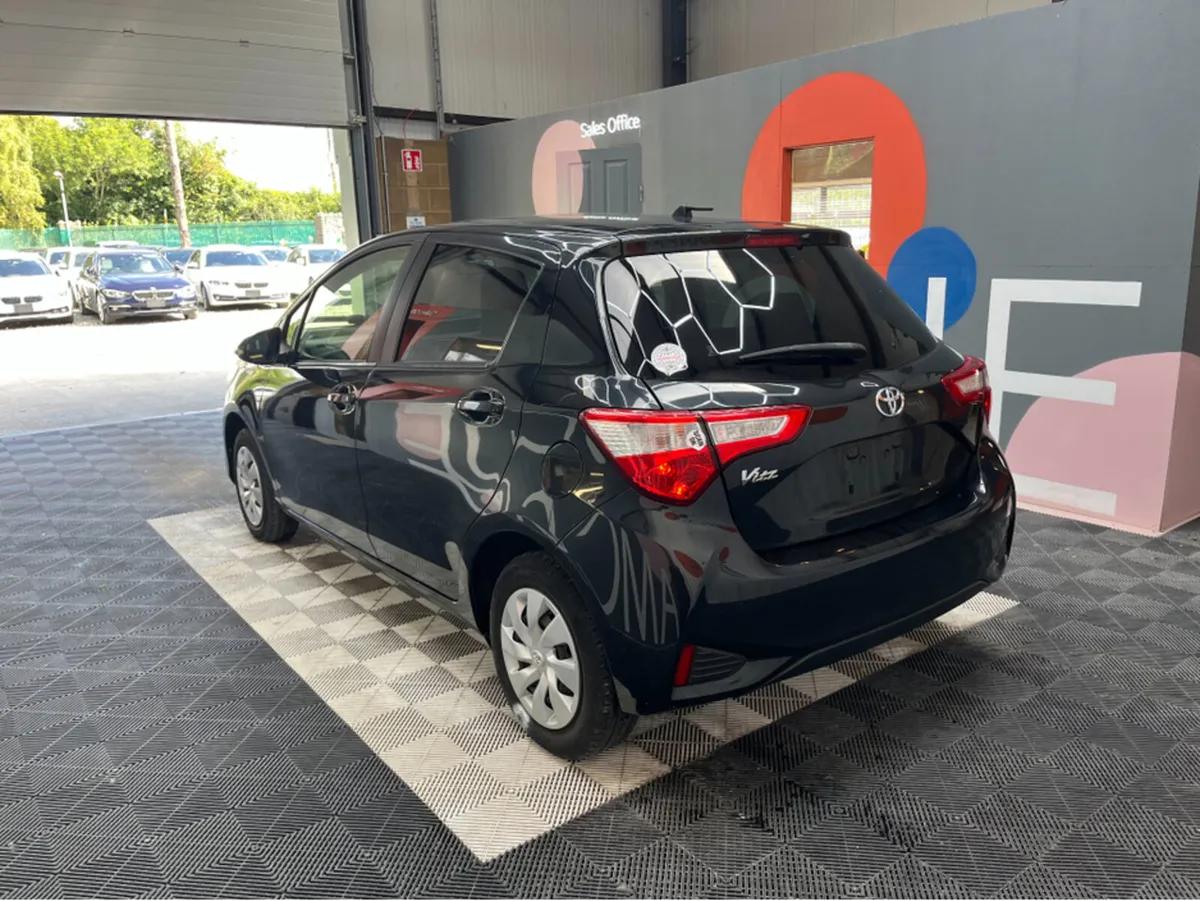 Toyota Vitz VITZ AUTOMATIC 1.0 PETROL / 80k KMs AU - Image 4