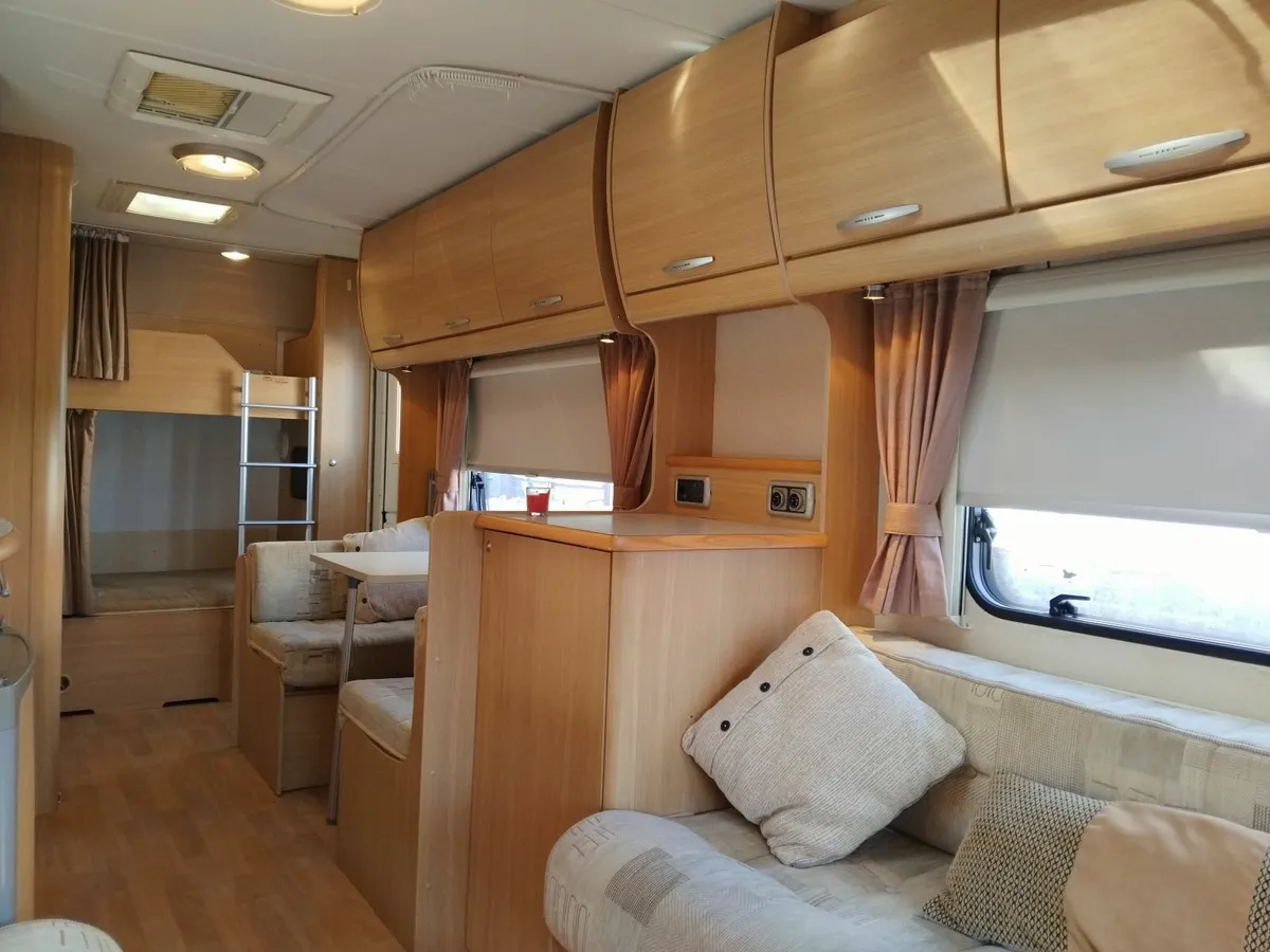 Caravan - Image 1