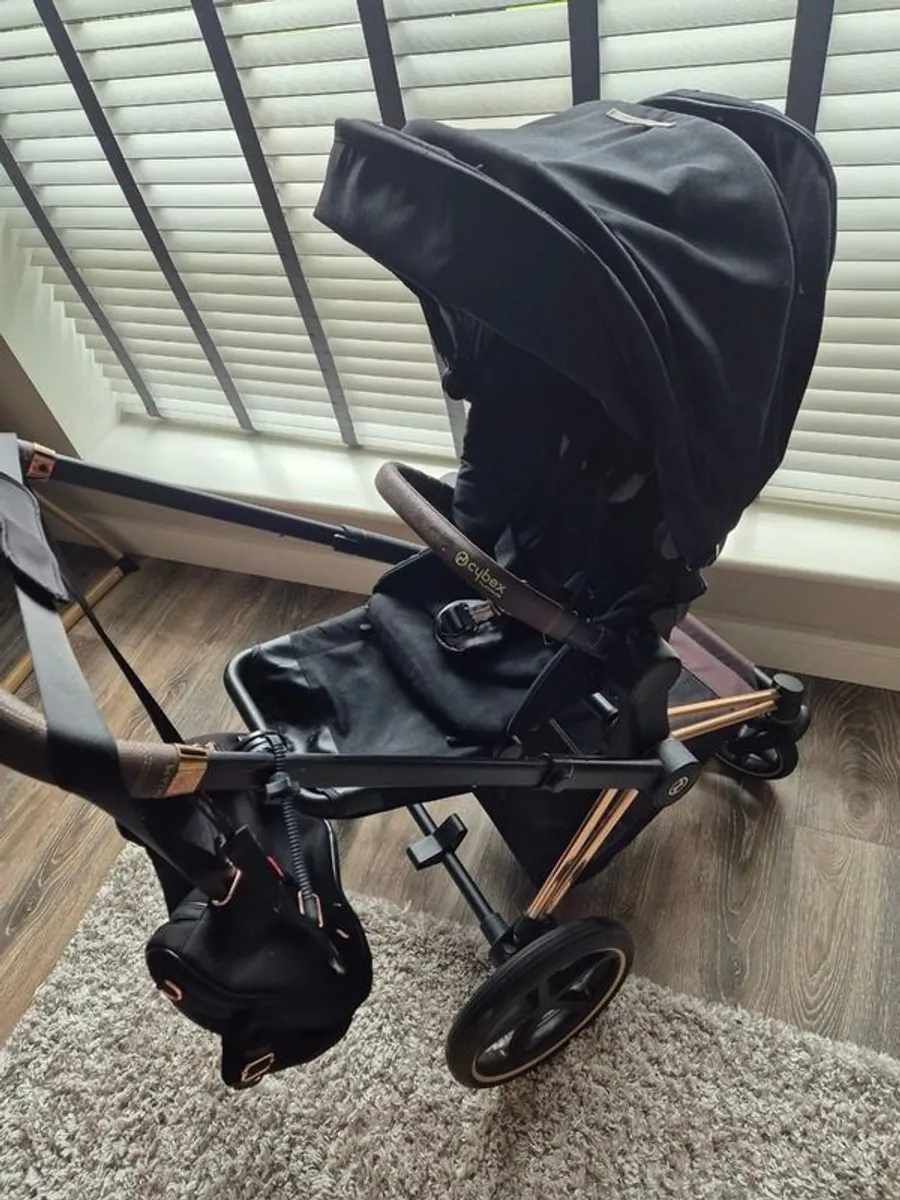 Cybex priam full travel system - everything you need. Well loved. - Image 3