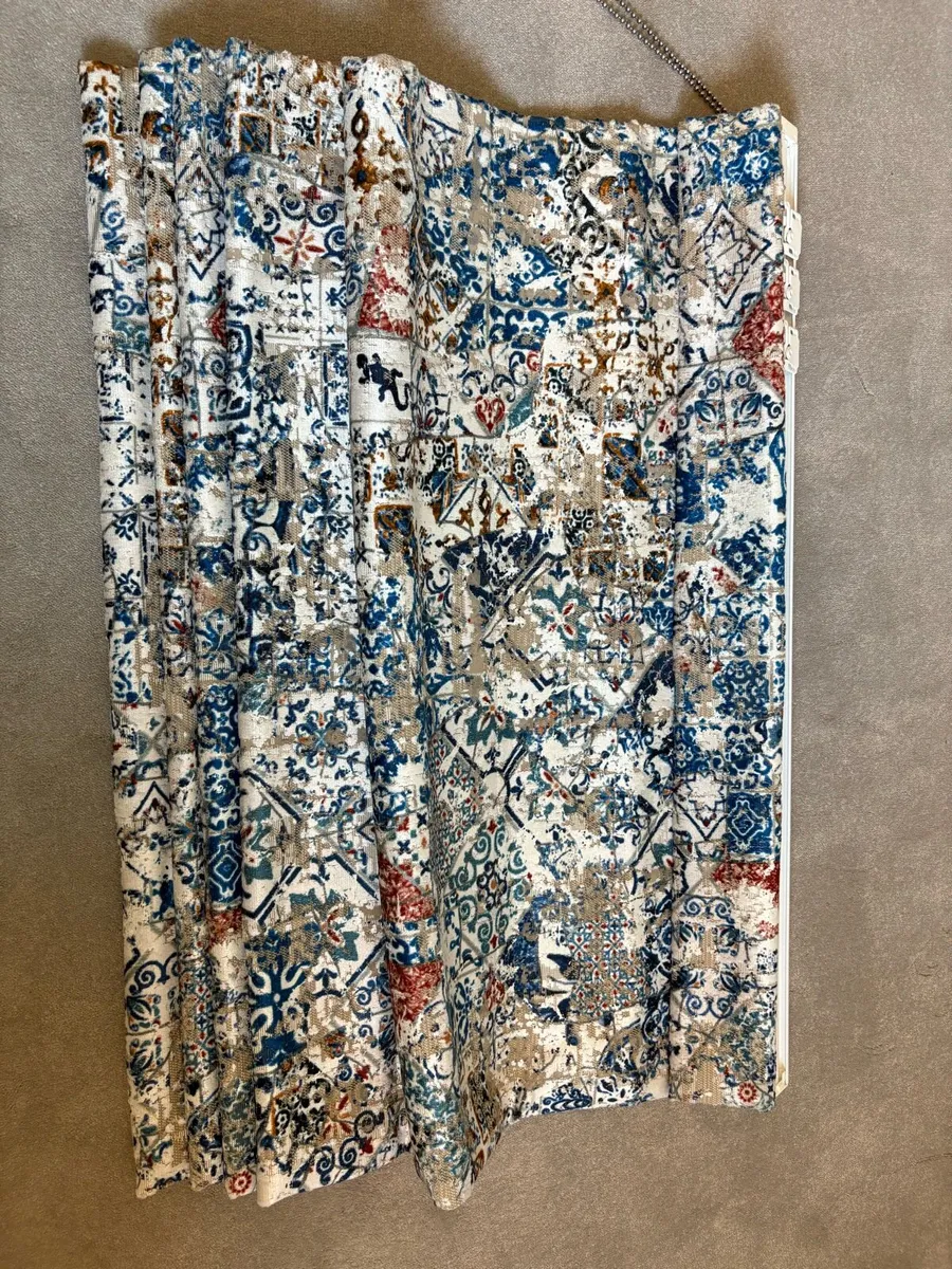 Roman blinds x2 - Image 3
