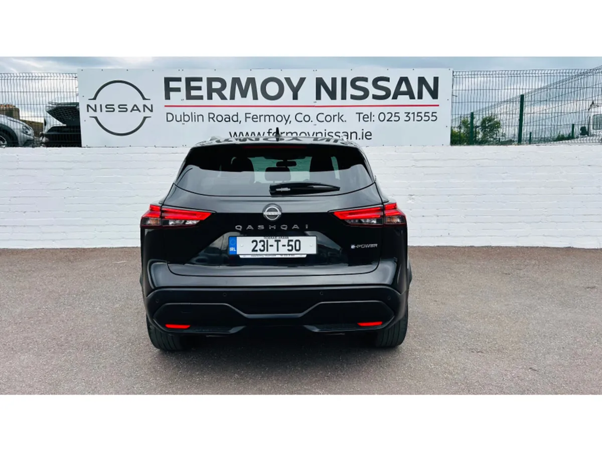 Nissan Qashqai AUTOMATIC EPOWER SV WITH GLASS ROOF - Image 3