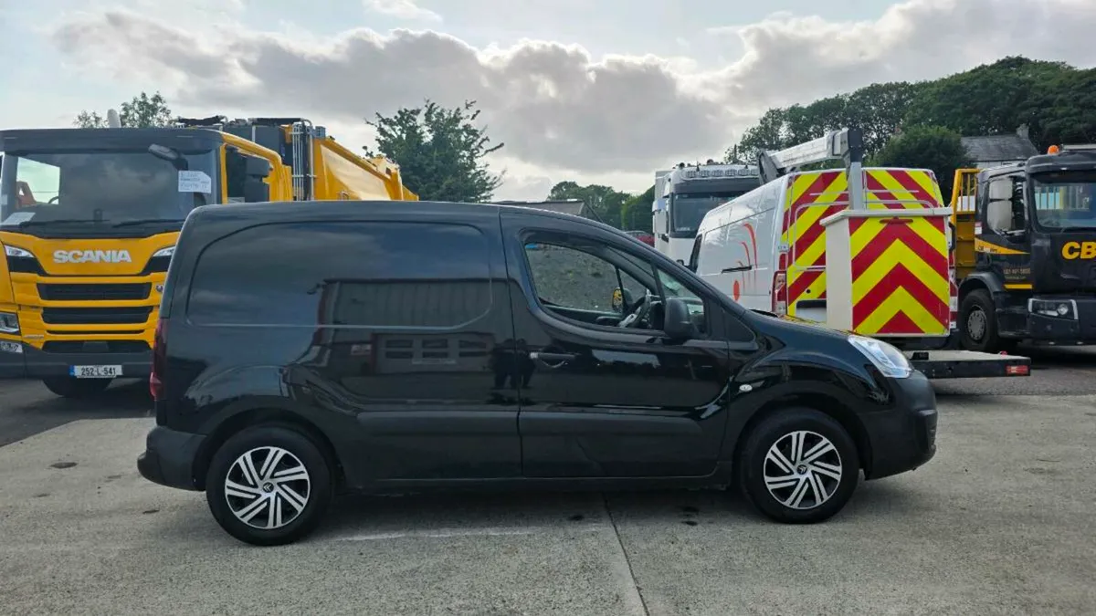 2016 Citroën Berlingo Enterprise - Image 2