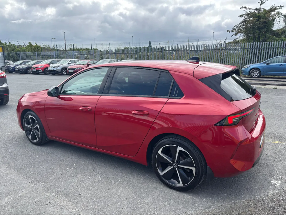 Opel Astra 5 DR HATCH-ELEGANCE-1.2 - Image 2