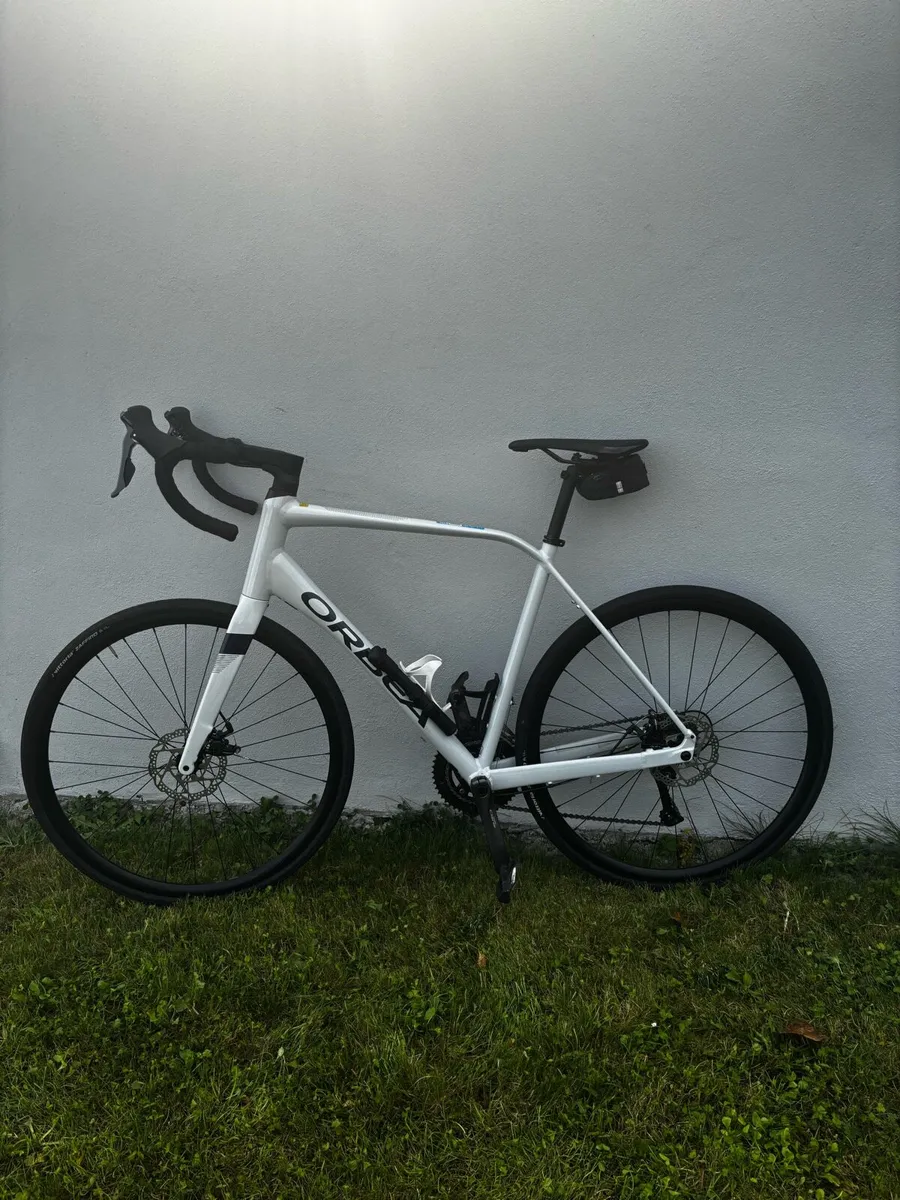 Orbea avant road bike - Image 1