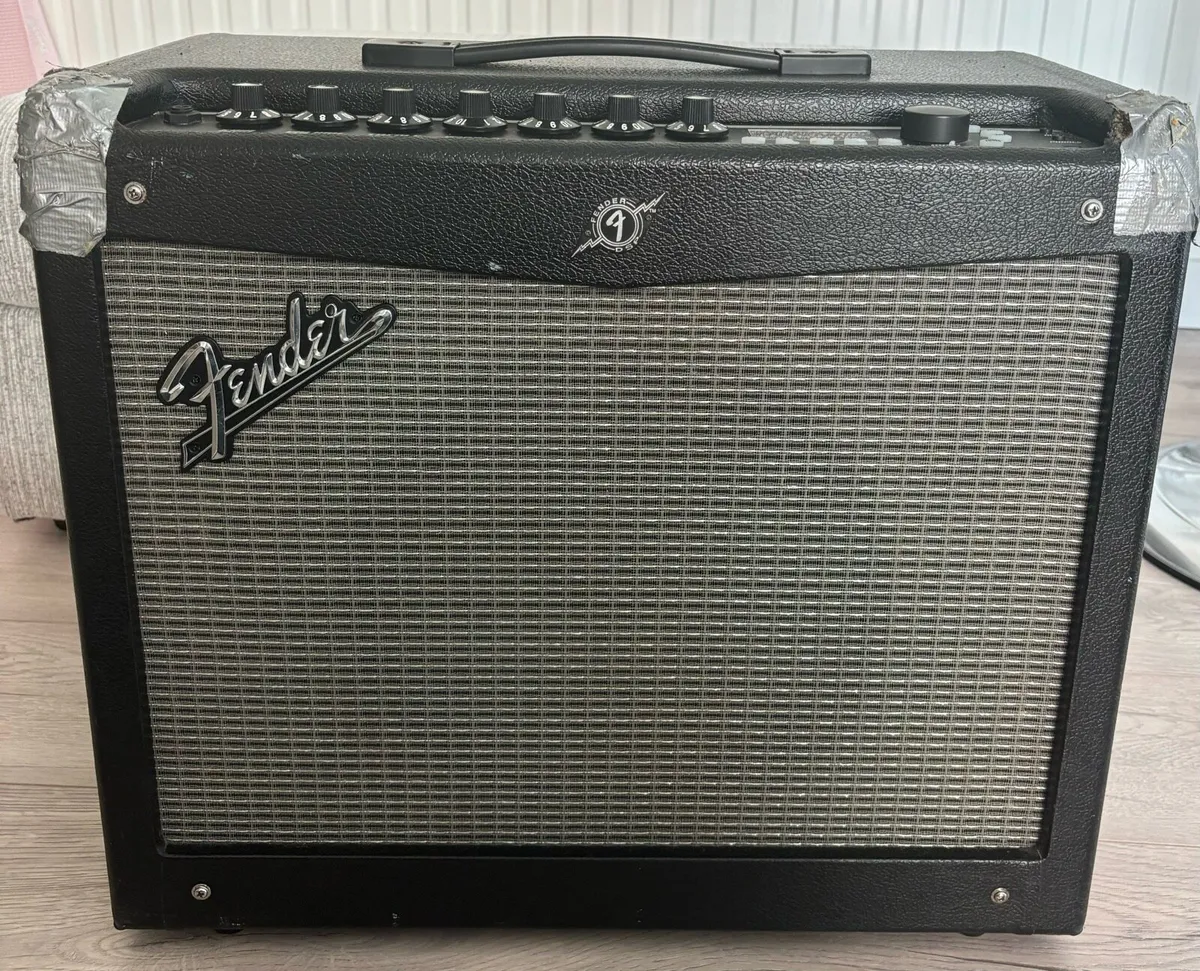 Guitar Amp Fender mustang III V2 - Image 2