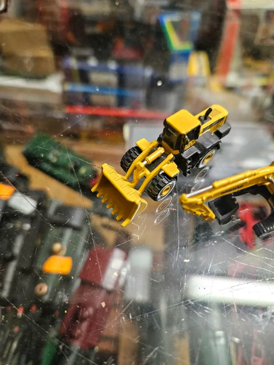 Corgi Universal Hobbies Excavator Loader N Gauge - Image 2