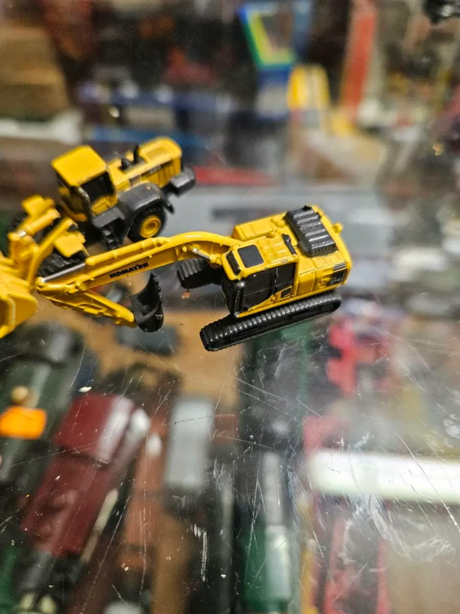 Corgi Universal Hobbies Excavator Loader N Gauge - Image 3